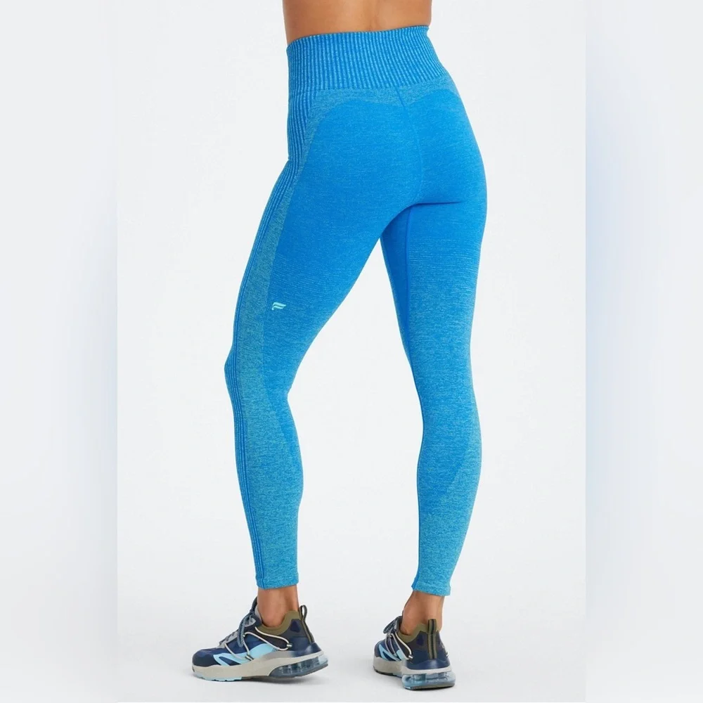 Fabletics Ombre Seamless Ultra High-Waisted Legging - Picture 2 of 6